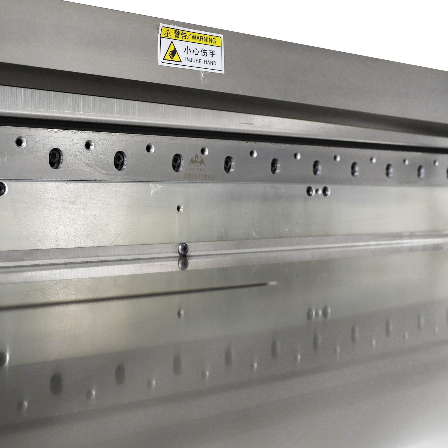 Fully Automatic Web-Guiding, Unwinding, and Longitudinal and Transverse Cutting Combination Machine